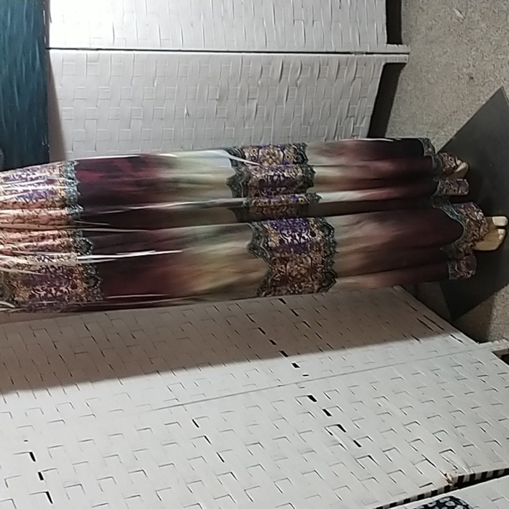 Maxi Halter - Picture 2 of 6